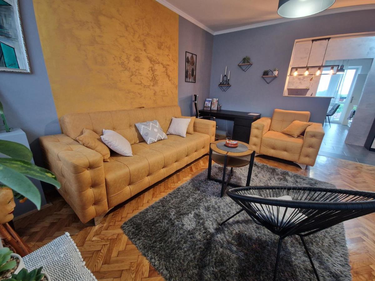 Appartement Aparmani Djuric à Subotica Extérieur photo