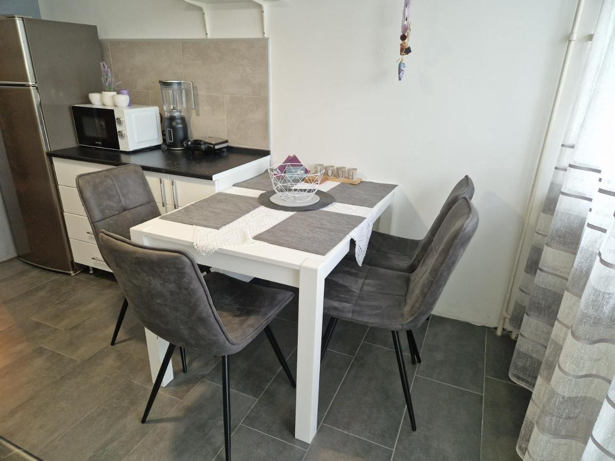 Appartement Aparmani Djuric à Subotica Extérieur photo